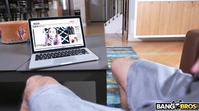 Alexis Fawx - Getting Help And Squirting in 4K