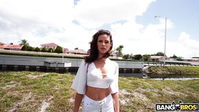 Sunshine Tampa Fuck The Pussy Like A Champ In 4k