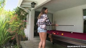 Juelz Ventura satisfies her anal craving