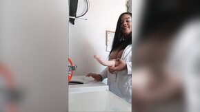 Nirvana Lust - Bbw Squirting In Public Laundry