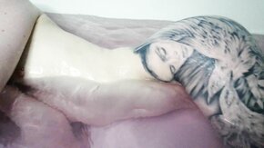 Alessia Moore - Cumshot Girlfriend on Face while she was taking a Bath