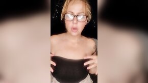 JOI expert Daisy makes you shoot your load hard