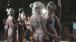 eager-beavers-3-scene5