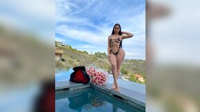 Lisi Kitty Anal gangbang DP & 12 Cumshots Swallowed