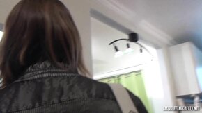 Lola Paris - Lola, 18ans, sexe très extrême