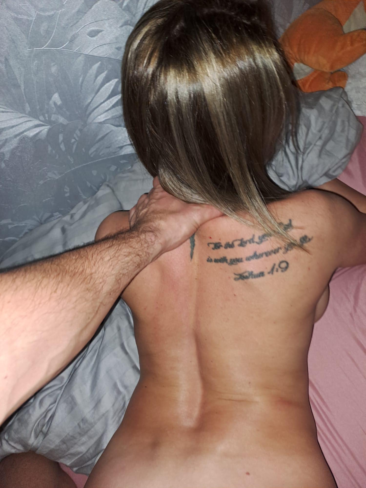 Slut wife likes send nudes to her bulls.