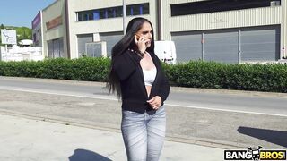 PublicBang - Marta La Croft