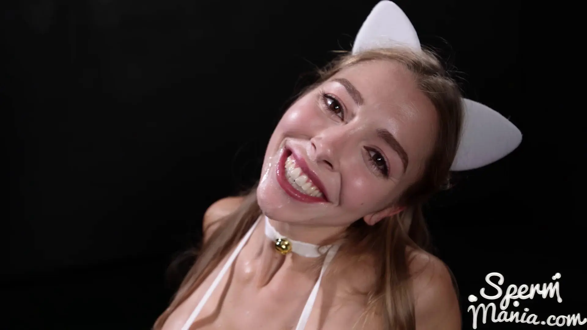 Mary Popiense blows Japanese guys