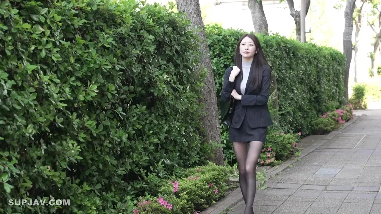 CJOD-439 The sexy teacher Hinako Mori talks dirty and i.mp4