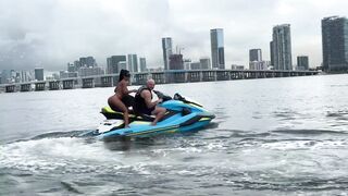 thick booty on the back