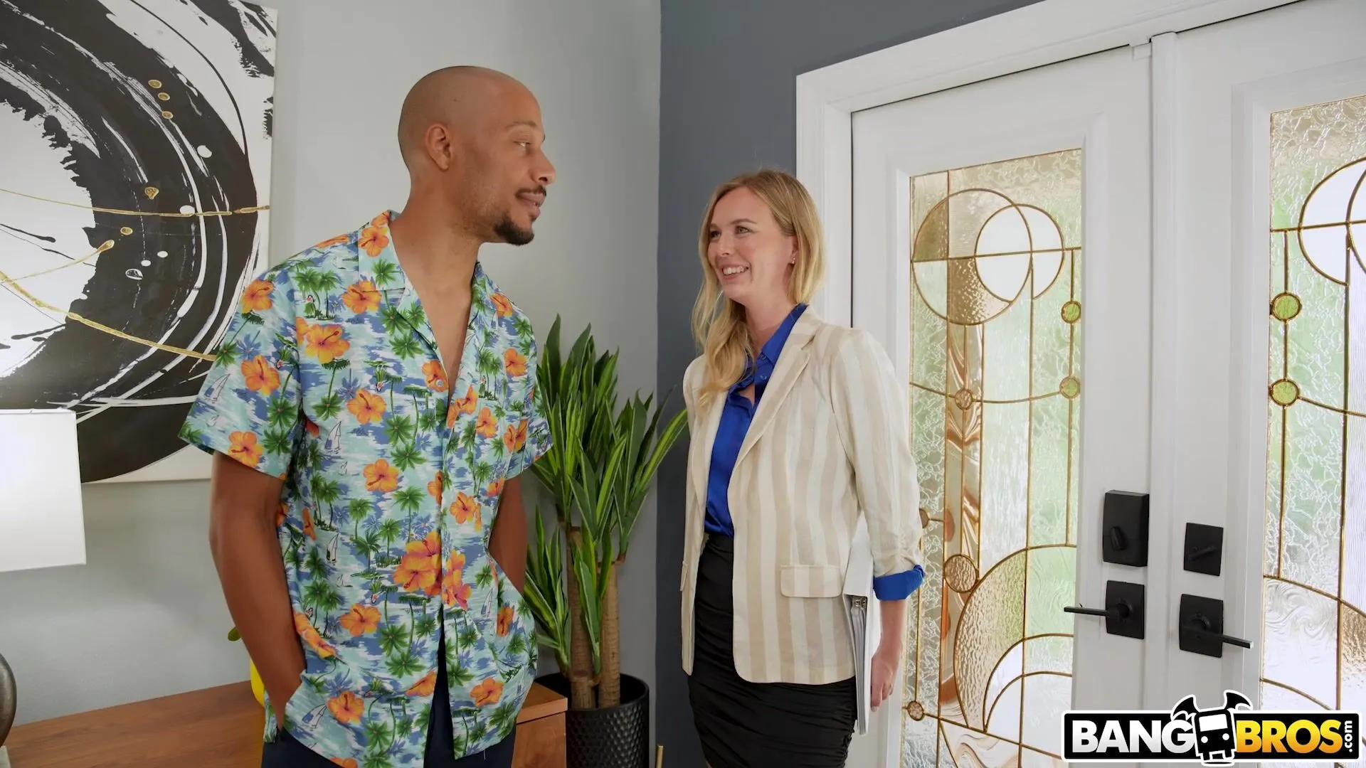 Dredd approaching Stella