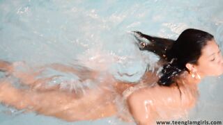 [TGG]+Thais+-+Pool