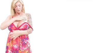 A tatted platinum-blonde milf loves some strong masturbation while posing in a white