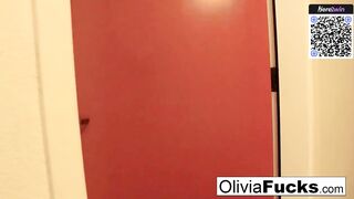 Two blondie lesbos with a large butt enjoy sex