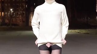 EliaBlaine - Outdoor Pissing Cumshot