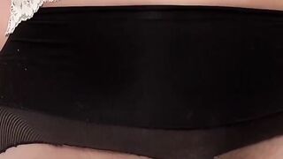 Elia Blaine - Sissygasms And Cums While Riding Dildo