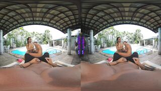 Sun kissed temptation with Lilian & Maria