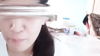 Feeding Cum