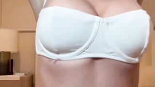 Bhad Bhabie Zooms On Her Pussy