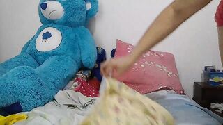 l a y l a - a s t r u m - 2 0 2 6 1 0 1 3 - 1 3 2 2 3 0