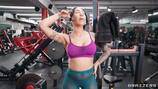 Tanned Hussy Gets Fucked In The Gym