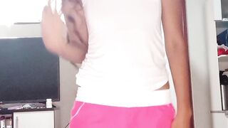 Anita putita caliente flaquita con bikini rojo