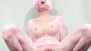 Bouncing Bimbo Fuckdoll