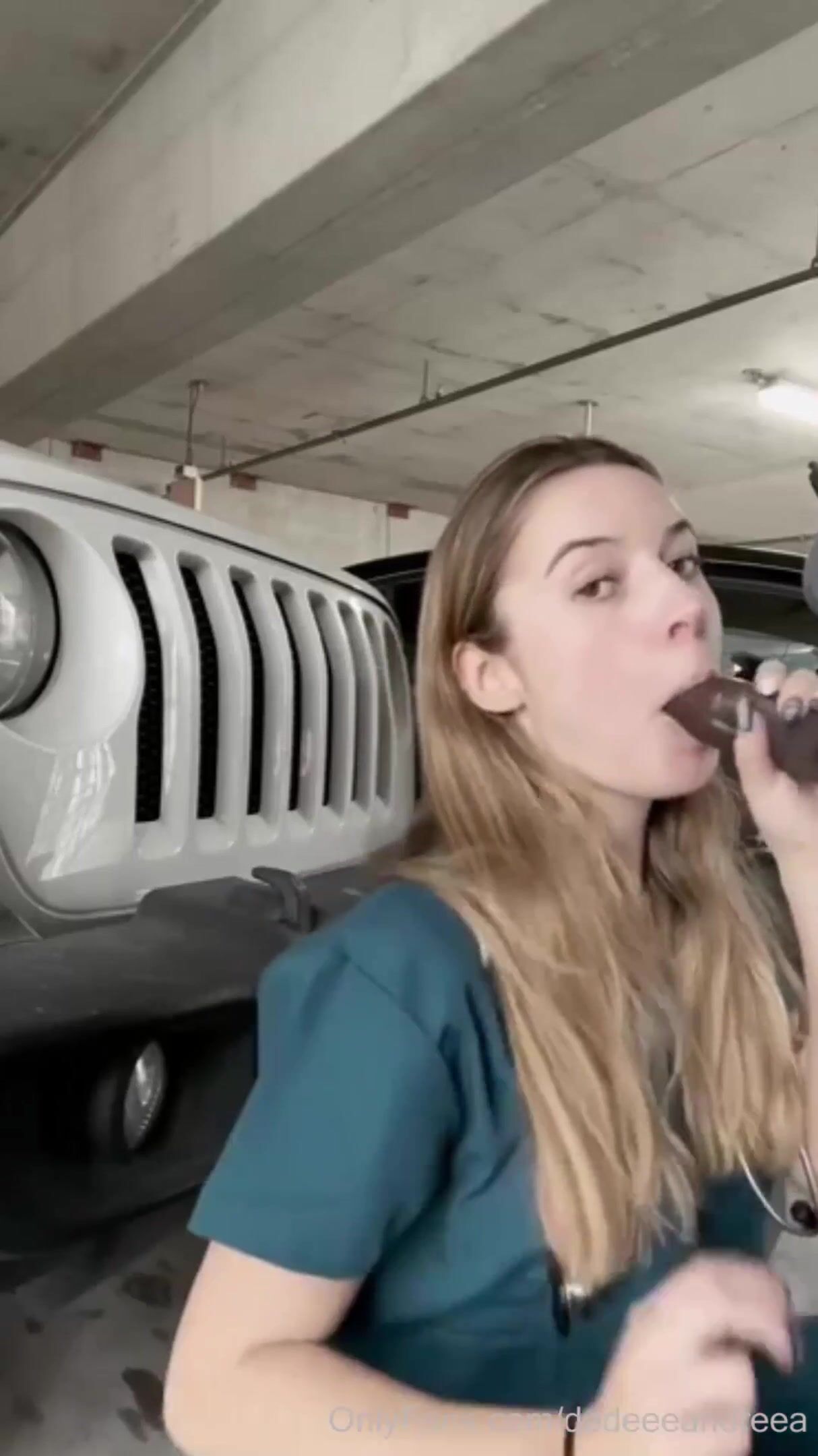 Dedeeeandreea - Horny Blonde Nurse Fucked in the Public Parking Lot - 4k